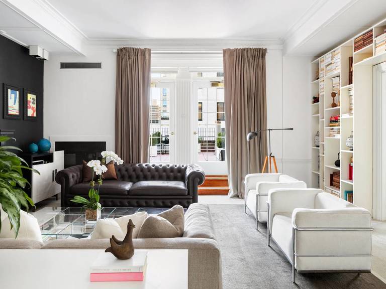 Charles Pierre Suite Living Room