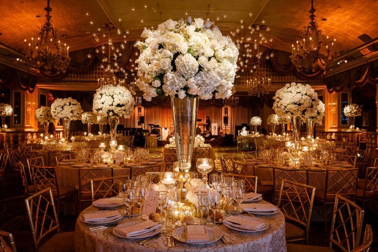 Weddings Table