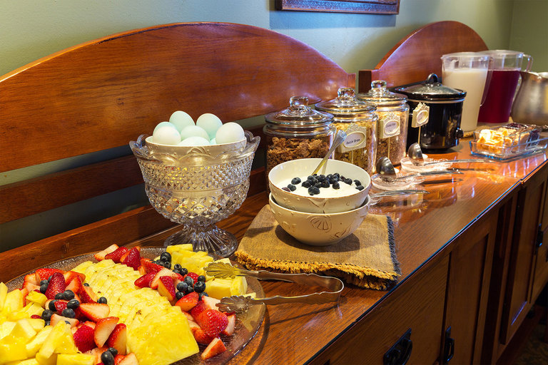 1906-Breakfast-Buffet