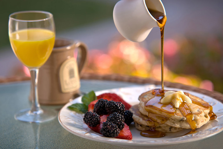1906-breakfast-pancakes