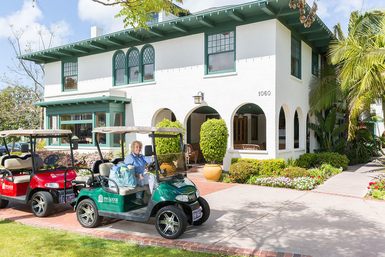 1906-Golf-Carts