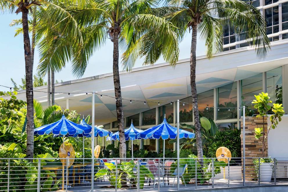 93 Gates-Miami-Restaurant-No-Sign2