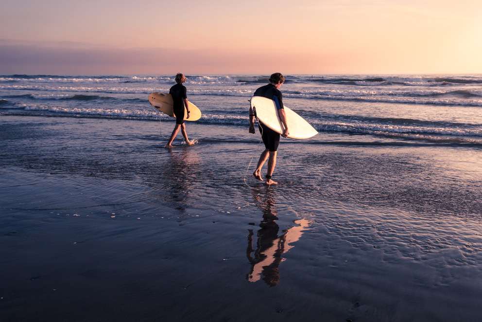 Basic Surf Equipment for Beginners