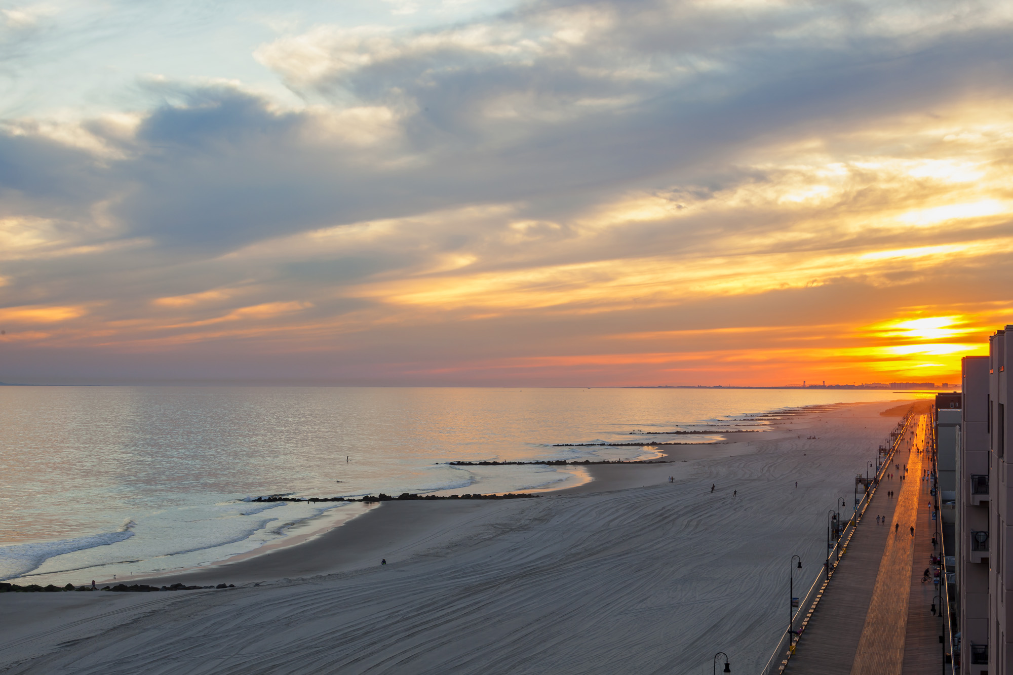 Head To These Beaches Near New York For An Amazing Time