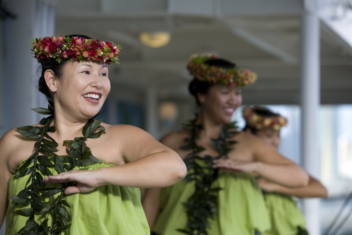 hula-dancing-hawaii-aston-oahu