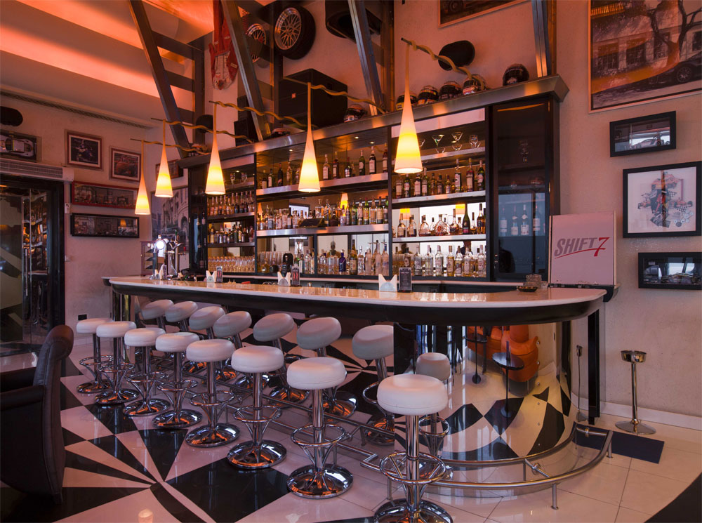 bar