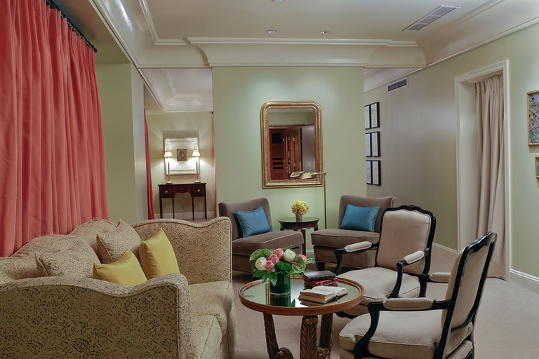 Luxury Suite