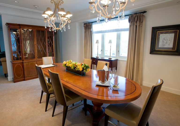 Luxury Suite